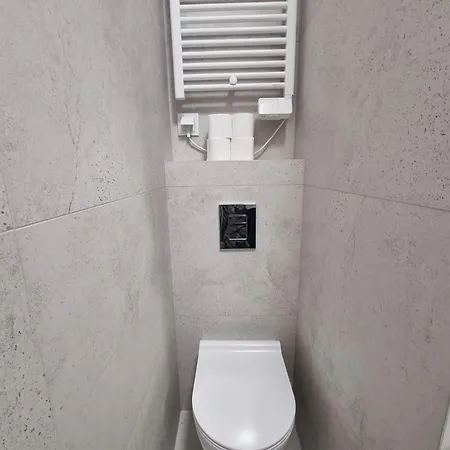 Przy Targach Poznanskich Apartment *